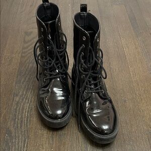 Forever 21 Shiny Black Lace-Up Boots